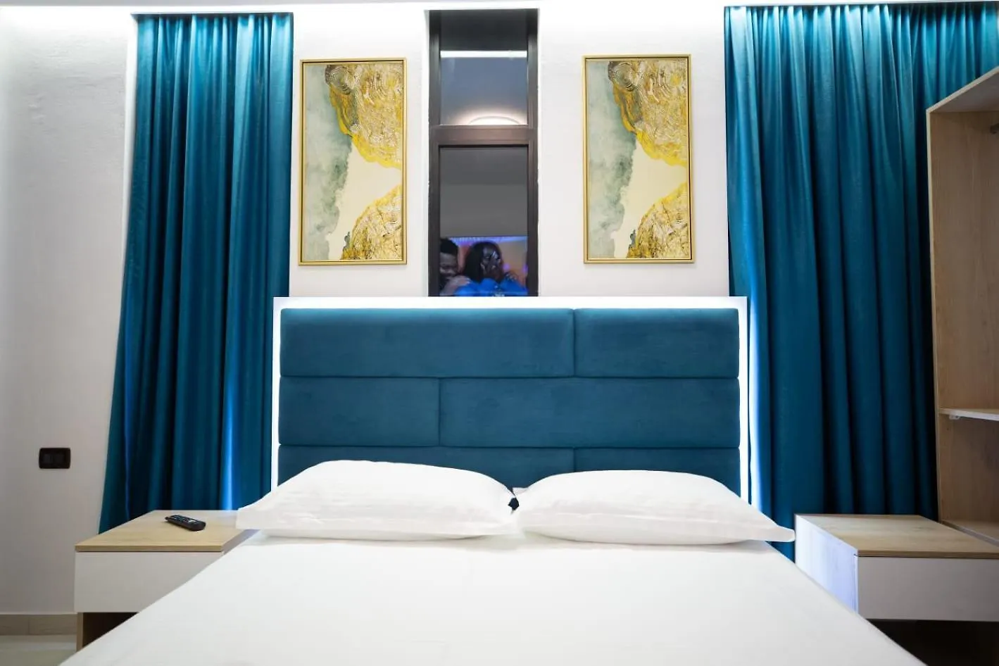 Frekel Hotel Yzberishti